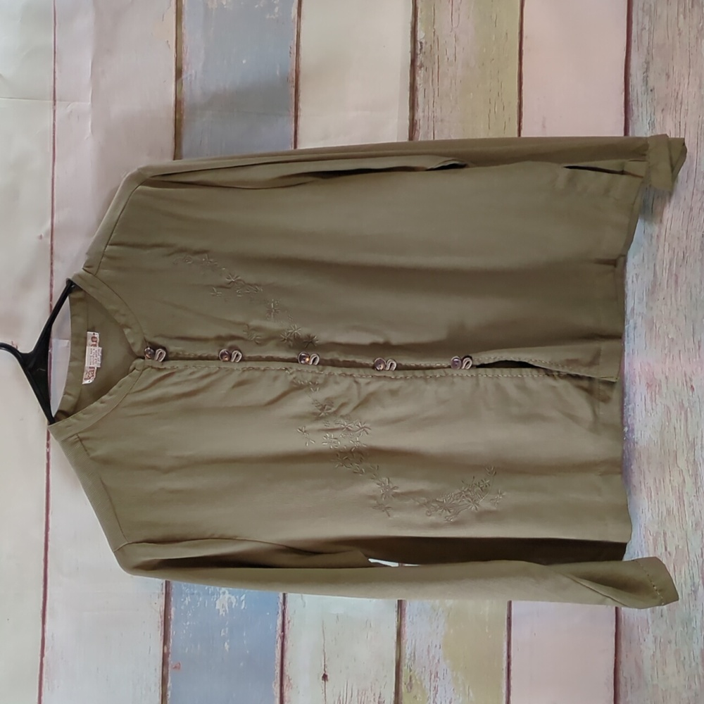 Kar*A*Van Olive Green Button-Up Blouse